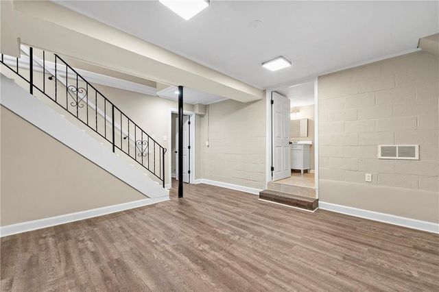 76 Leathers Circle NW, Atlanta, GA 30314