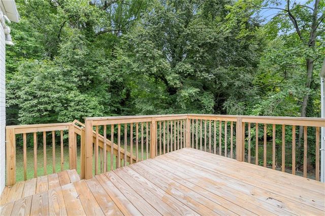 76 Leathers Circle NW, Atlanta, GA 30314