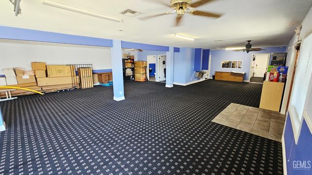 306 Roberts Lane, Bakersfield, CA 93308