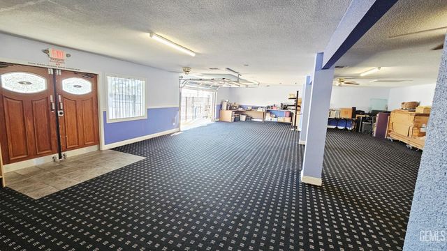 306 Roberts Lane, Bakersfield, CA 93308