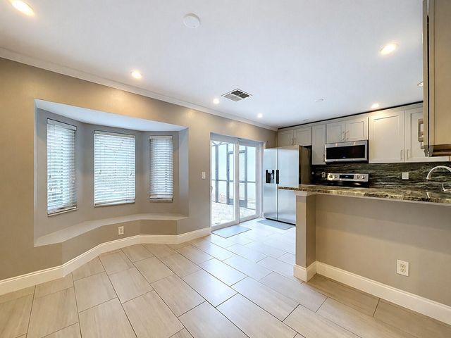 5003 PRAIRIE VIEW WAY, Wesley Chapel, FL 33545