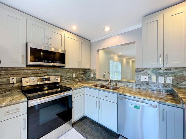 5003 PRAIRIE VIEW WAY, Wesley Chapel, FL 33545