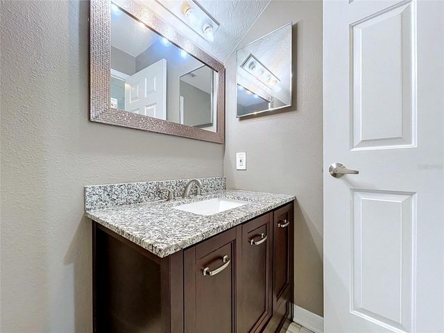 5003 PRAIRIE VIEW WAY, Wesley Chapel, FL 33545