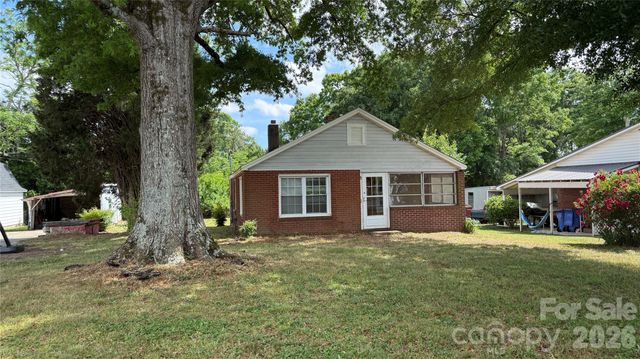 1717 Shelby Road, Kings Mountain, NC 28086