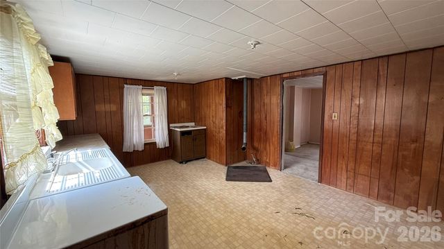 1717 Shelby Road, Kings Mountain, NC 28086