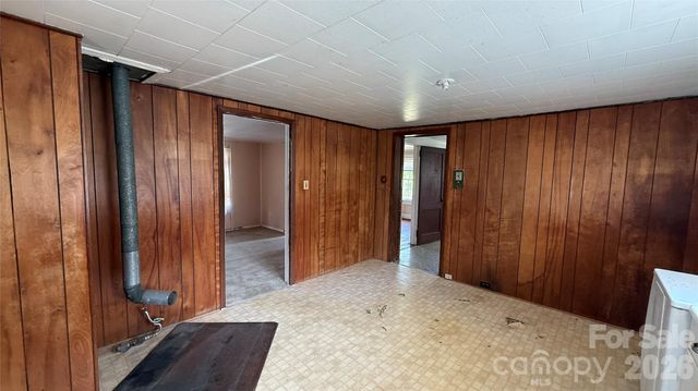 1717 Shelby Road, Kings Mountain, NC 28086