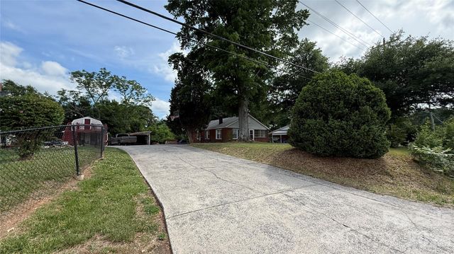 1717 Shelby Road, Kings Mountain, NC 28086