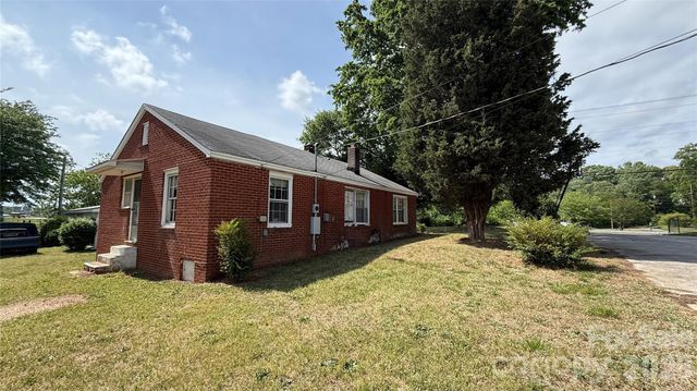 1717 Shelby Road, Kings Mountain, NC 28086