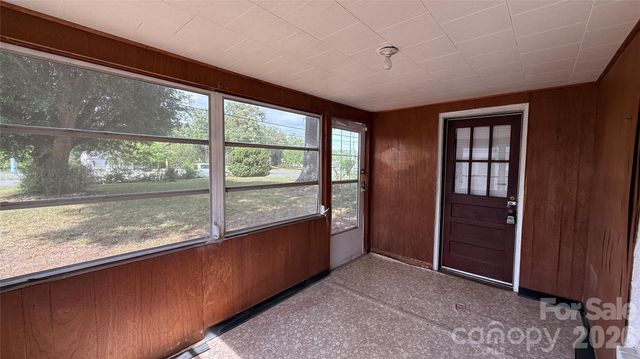 1717 Shelby Road, Kings Mountain, NC 28086