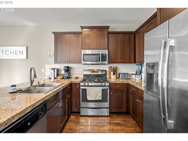 12318 Ne 109TH Way, Vancouver, WA 98682