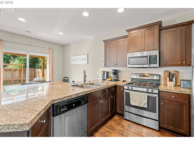 12318 Ne 109TH Way, Vancouver, WA 98682