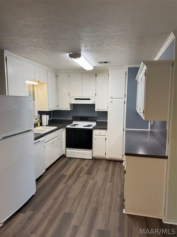 220 RADBURN Way, Prattville, AL 36066