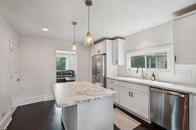 402 W 3rd STREET, Oconomowoc, WI 53066