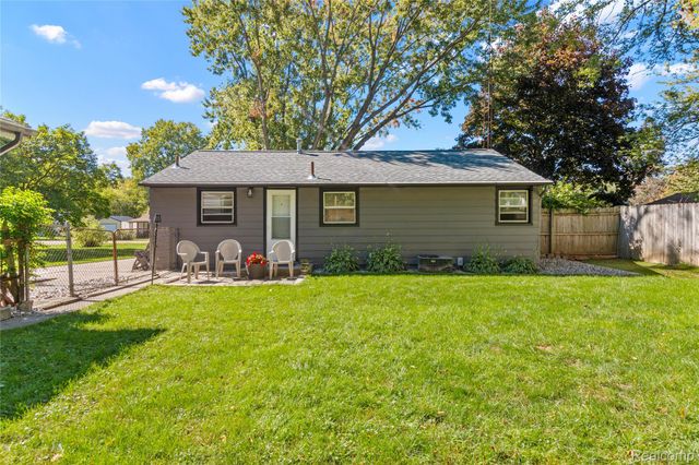 4023 Dallas Street, Burton, MI 48519