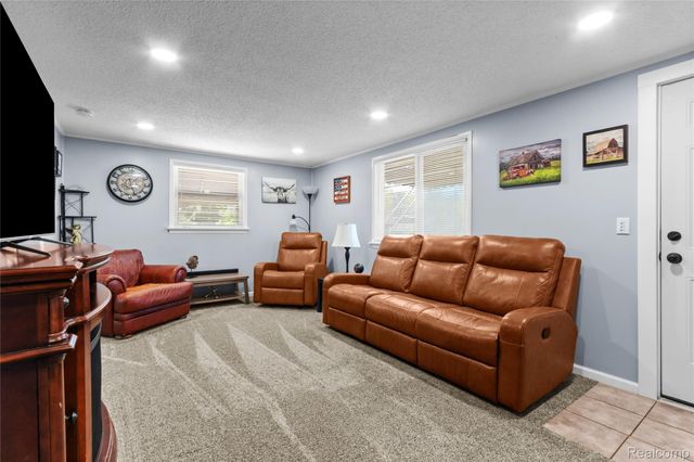4023 Dallas Street, Burton, MI 48519