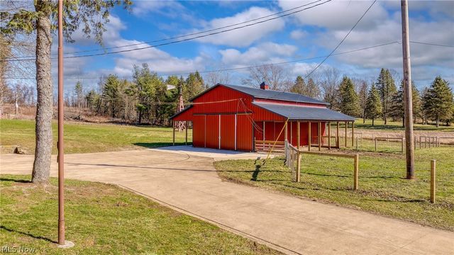 1065 Etter Road, Mogadore, OH 44260