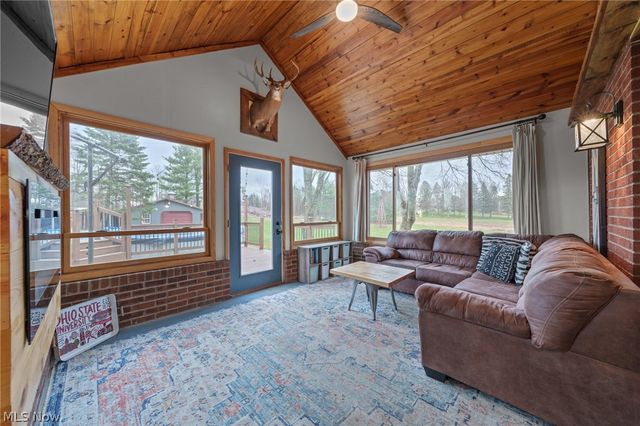 1065 Etter Road, Mogadore, OH 44260