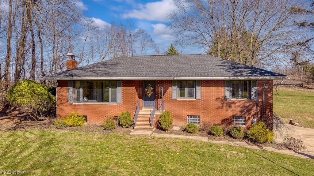 1065 Etter Road, Mogadore, OH 44260