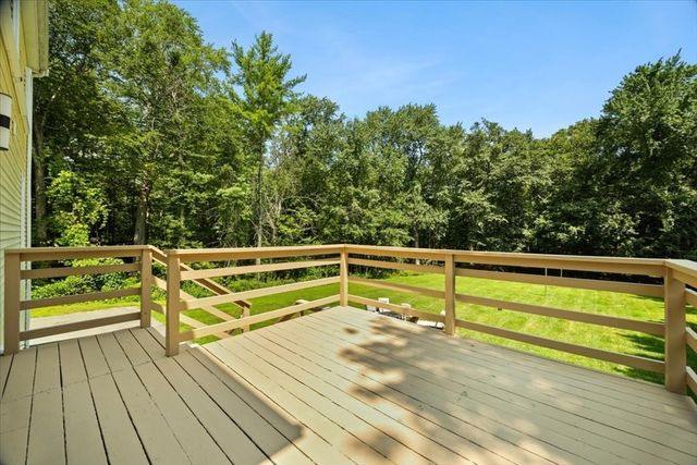 46 Old Powder House Road, Lakeville, MA 02347