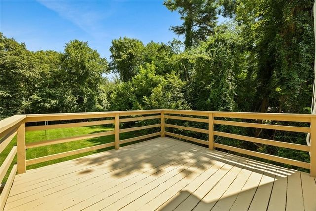 46 Old Powder House Road, Lakeville, MA 02347