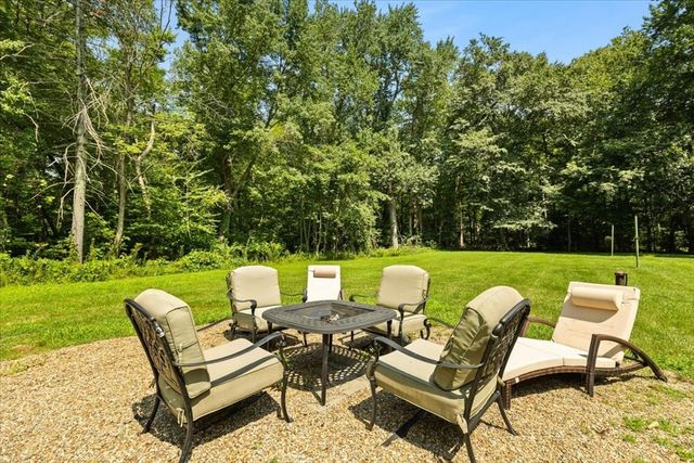 46 Old Powder House Road, Lakeville, MA 02347
