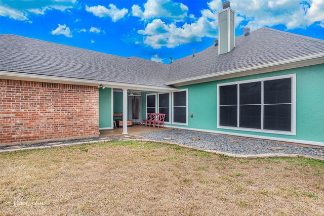 3303 Colonial Drive, Bossier City, LA 71111