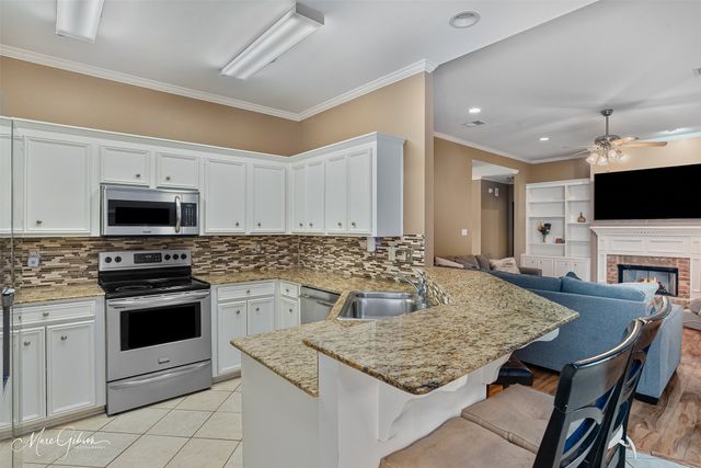 3303 Colonial Drive, Bossier City, LA 71111