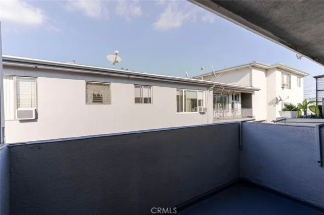 1128 N Edgemont Street 6, Los Angeles, CA 90029