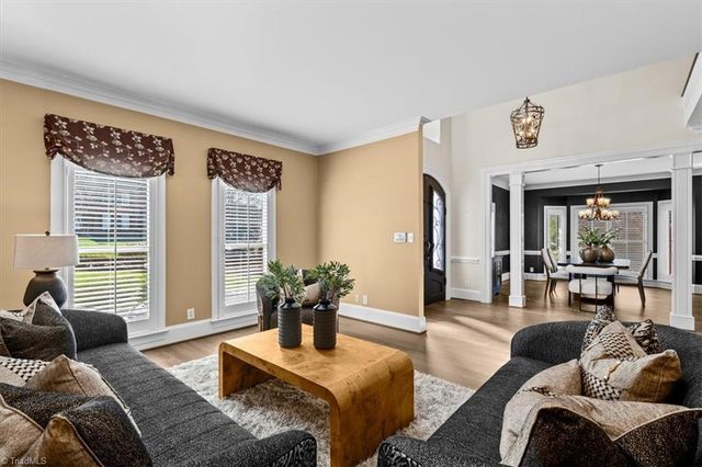 905 McDowell Drive, Greensboro, NC 27408