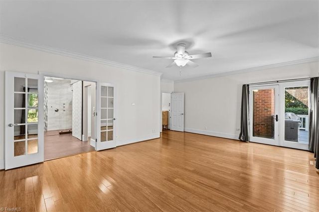 905 McDowell Drive, Greensboro, NC 27408