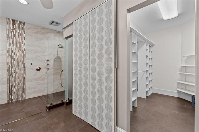 905 McDowell Drive, Greensboro, NC 27408