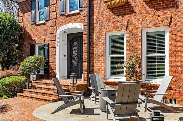 905 McDowell Drive, Greensboro, NC 27408