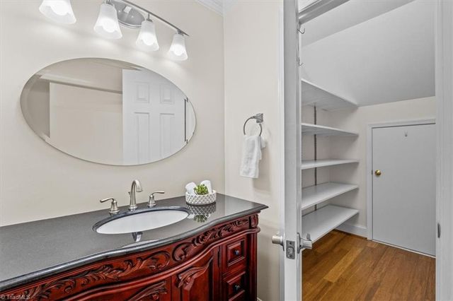 905 McDowell Drive, Greensboro, NC 27408