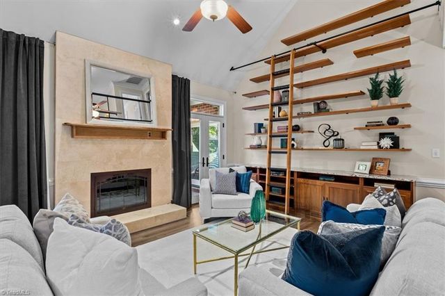 905 McDowell Drive, Greensboro, NC 27408