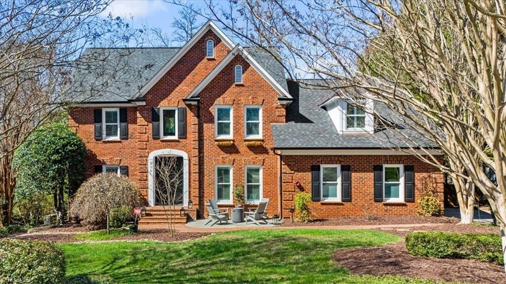 905 McDowell Drive, Greensboro, NC 27408