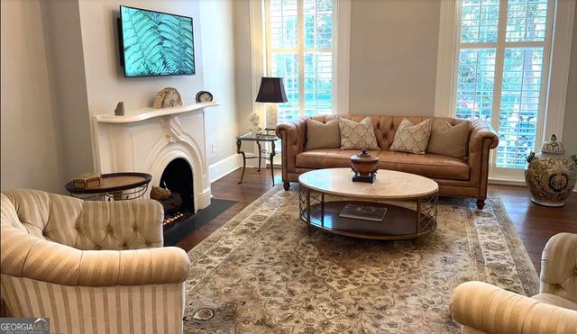 204 E Liberty Street, Savannah, GA 31401