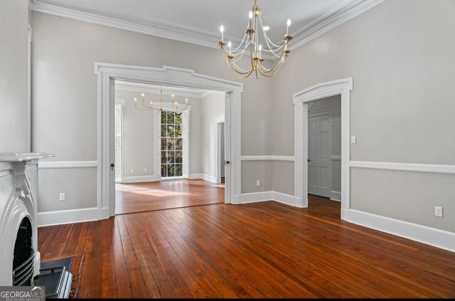 204 E Liberty Street, Savannah, GA 31401