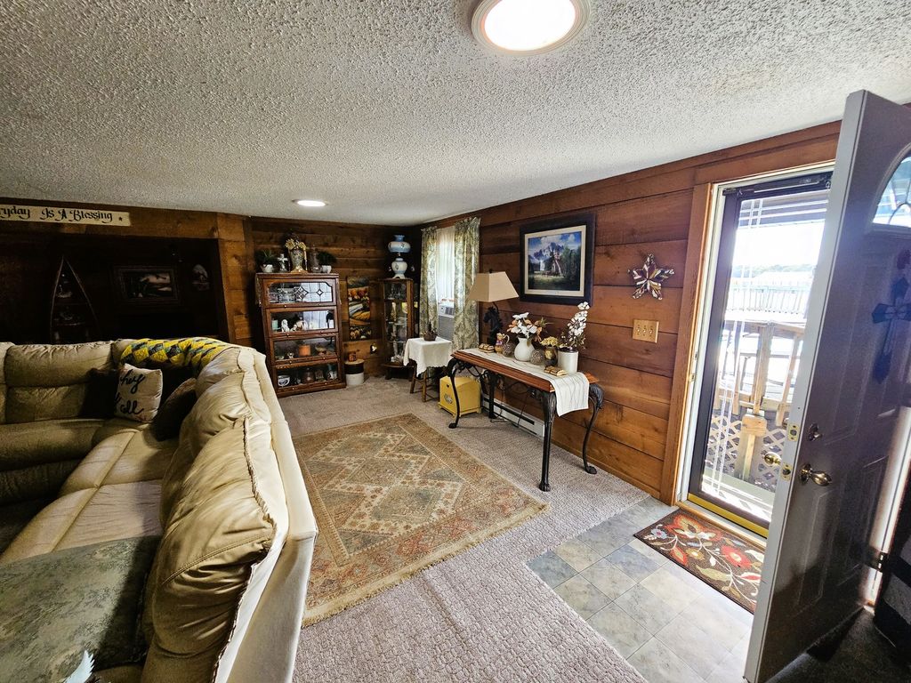 Image 45 of property listing at 8253 N Nason Lane, Mt Vernon, IL 62864