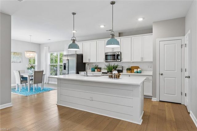 115 Mizzen Quarter LOOP, Yorktown, VA 23693