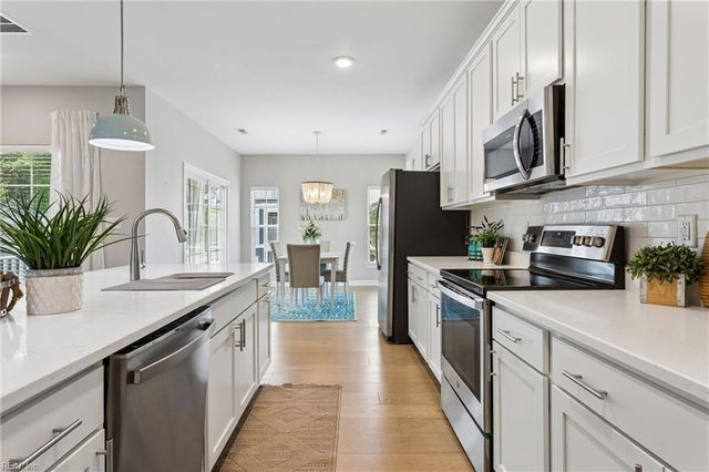115 Mizzen Quarter LOOP, Yorktown, VA 23693