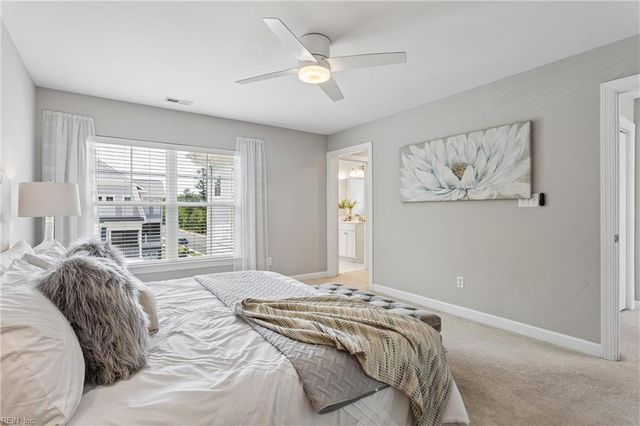 115 Mizzen Quarter LOOP, Yorktown, VA 23693