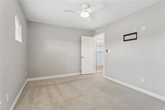 115 Mizzen Quarter LOOP, Yorktown, VA 23693