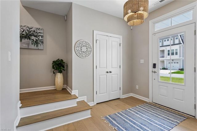 115 Mizzen Quarter LOOP, Yorktown, VA 23693