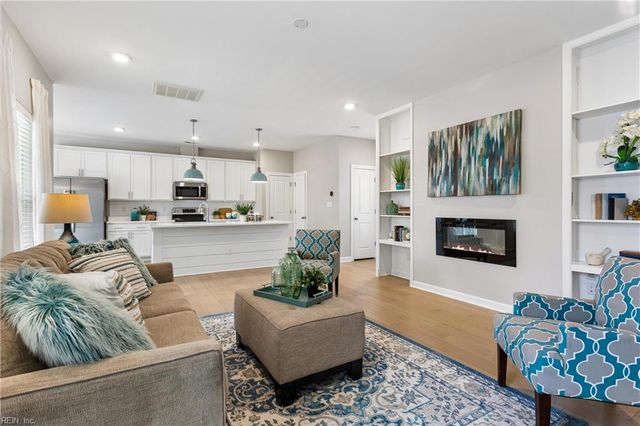 115 Mizzen Quarter LOOP, Yorktown, VA 23693
