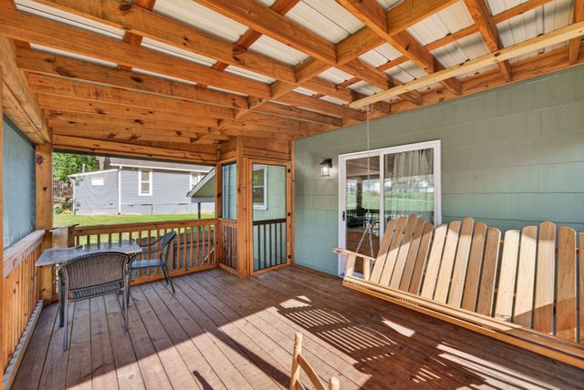 207 2nd Ave, Columbia, TN 38401