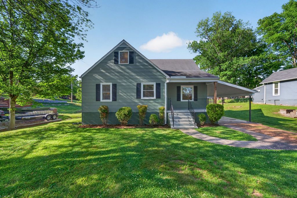 207 2nd Ave, Columbia, TN 38401