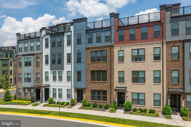 20316 NEWFOUNDLAND SQ, Ashburn, VA 20147