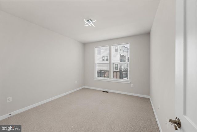 20316 NEWFOUNDLAND SQ, Ashburn, VA 20147