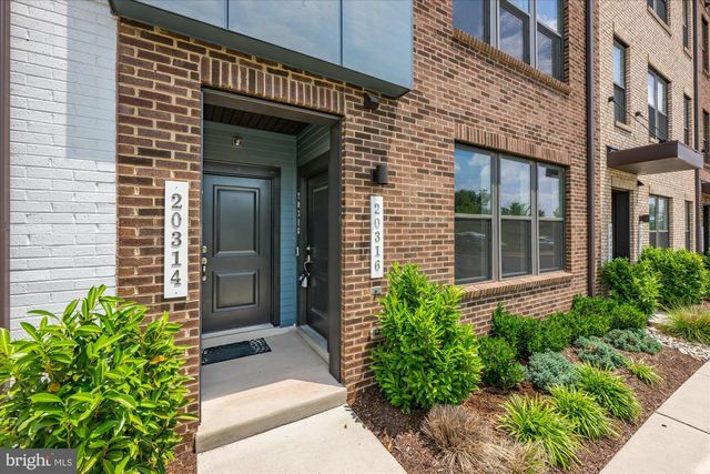 20316 NEWFOUNDLAND SQ, Ashburn, VA 20147