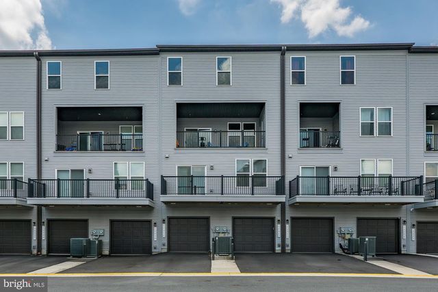 20316 NEWFOUNDLAND SQ, Ashburn, VA 20147